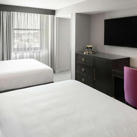 The Axis Moline Hotel, Tapestry Collection By Hilton Exterior photo